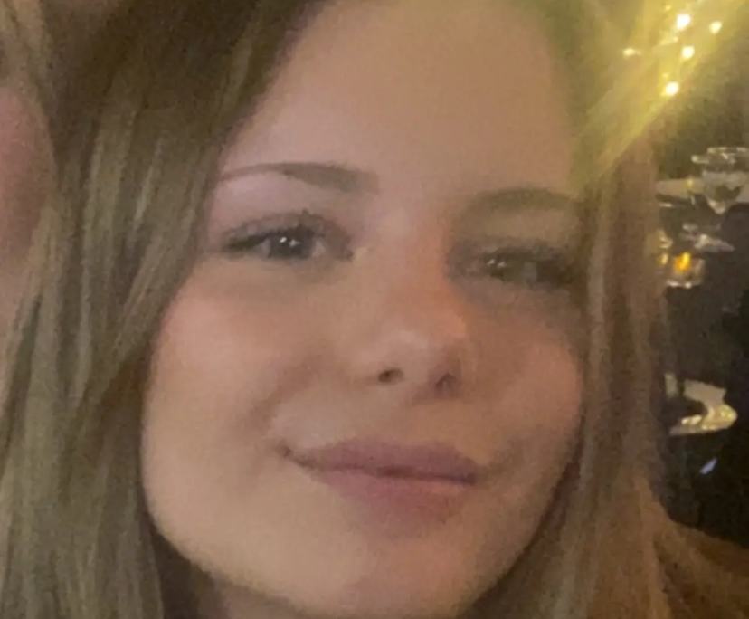 Amelia (18), $400, Non-smoker, No pets, and No children