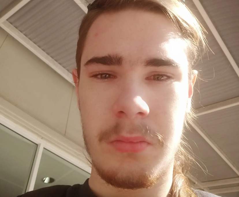 joshua (20), $300, Smoker, No pets, and No children