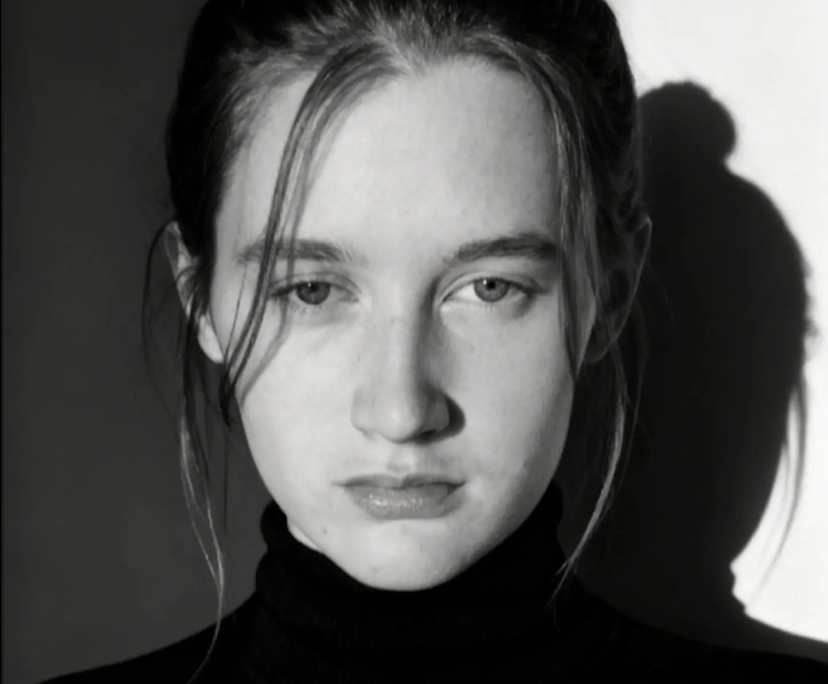 Jedda (20), $250, Non-smoker, Have pets, and No children