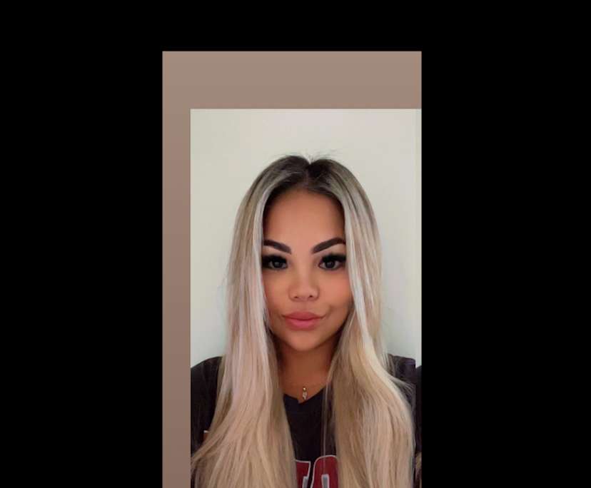 Helen (35), $350, Non-smoker, No pets, and No children