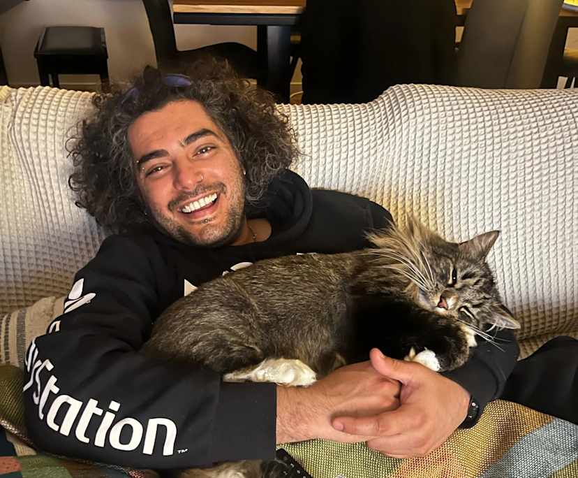 Rush (34), $250, Non-smoker, LGBTQIA+, Have pets, and No children