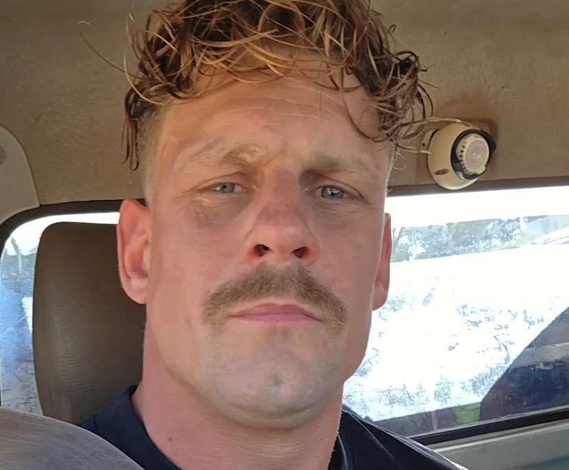 Jack (33), $350, Non-smoker, No pets, and No children