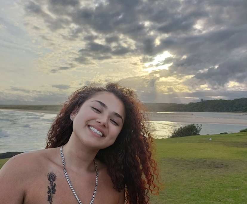 Piara (22), $550, Non-smoker, Have pets, and No children