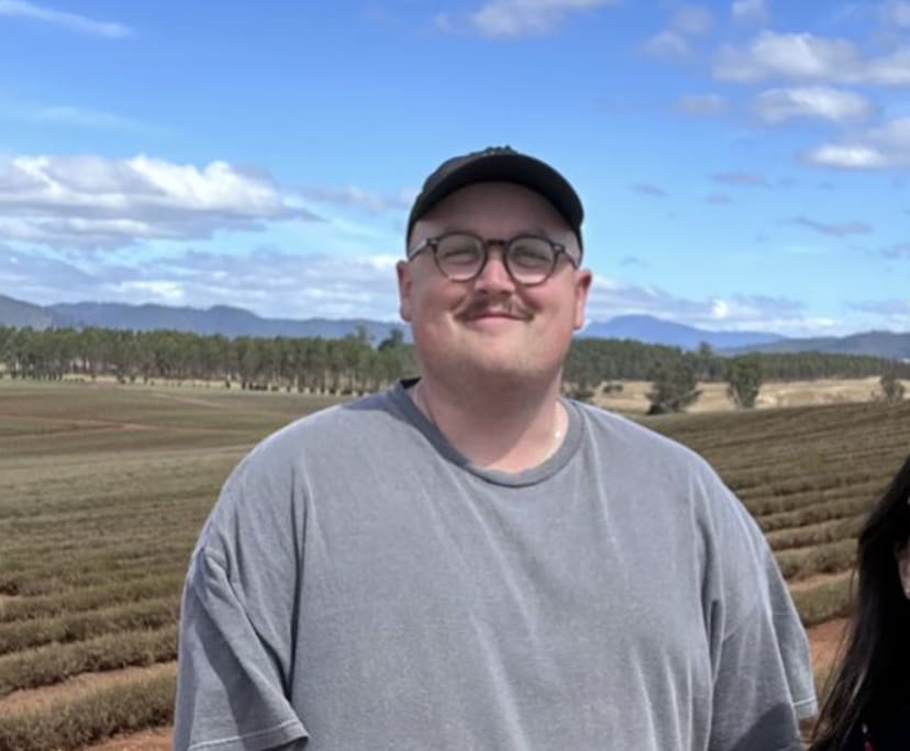 Samuel (27), $330, Non-smoker, No pets, and No children