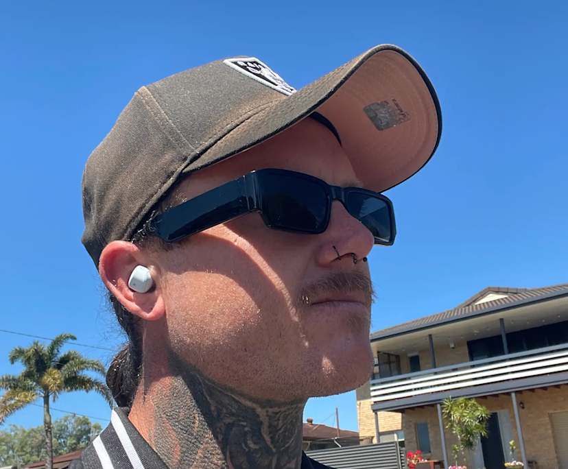 Jack (33), $350, Non-smoker, Have children, and No pets