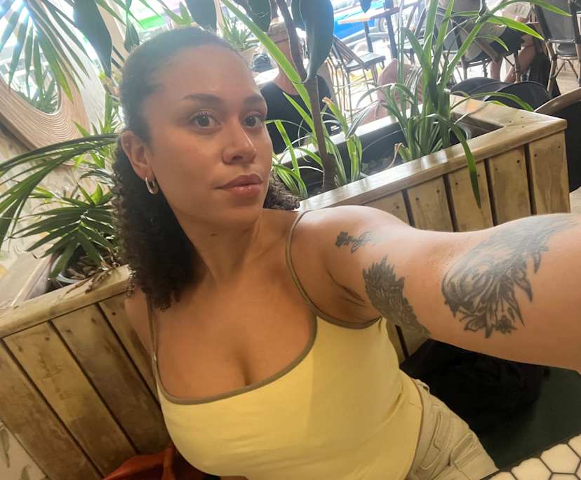 Tarren (30), $650, LGBTQIA+, Non-smoker, No pets, and No children