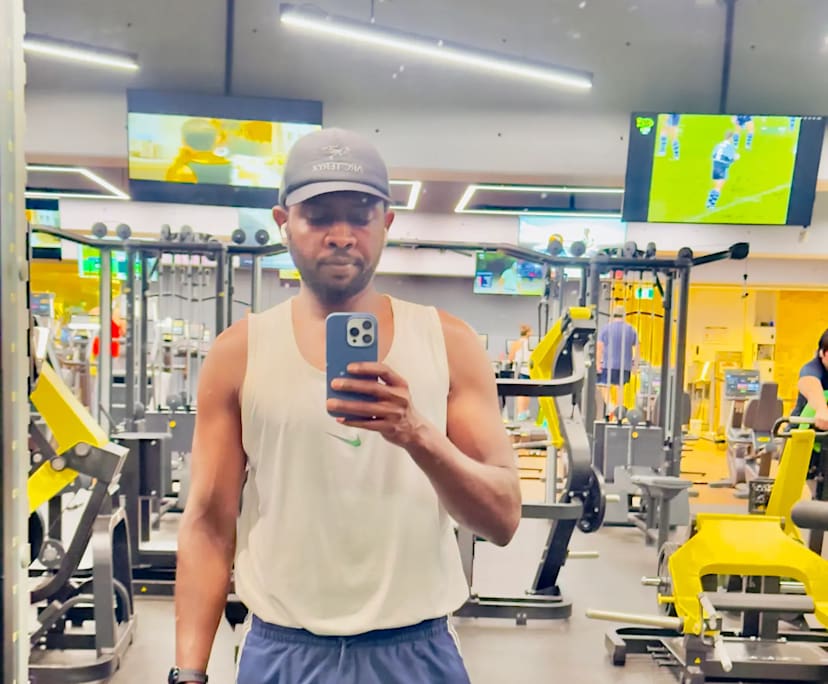 Amin (34), $500, Non-smoker, No pets, and No children