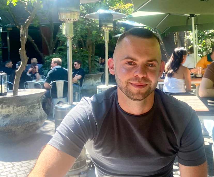 Josh (27), $550, Non-smoker, No pets, and No children