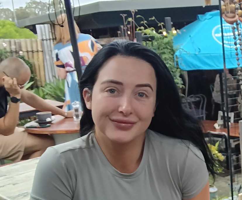 Cameron (28) and Monique (29), $700, Have children, Non-smoker, and No pets