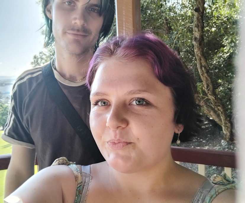 Louise Bell & John Gee