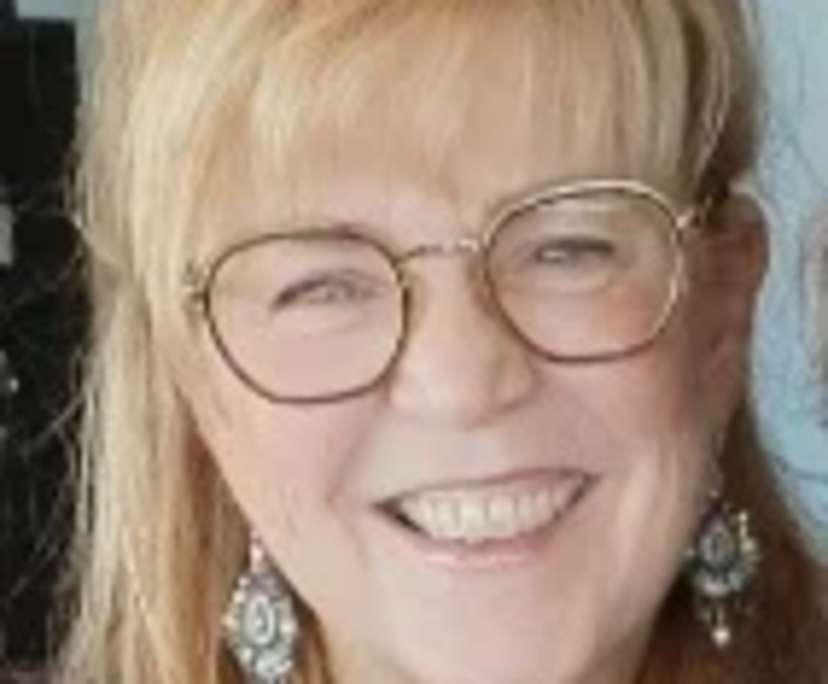Jan (56), $450, Non-smoker, No pets, and No children