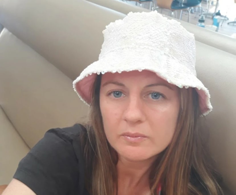 Clare (45), $300, No pets, Non-smoker, and No children