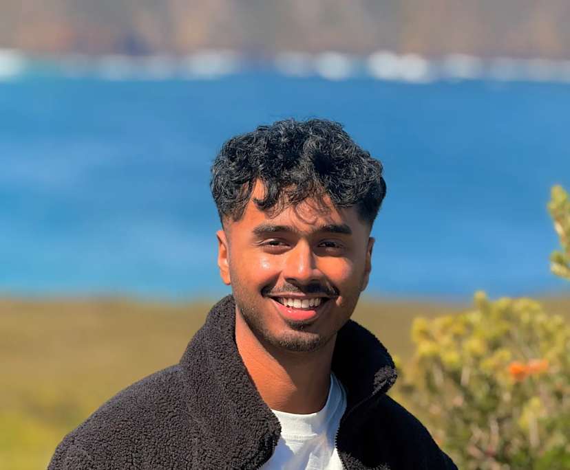 Alen (24), $280, No pets, Non-smoker, and No children