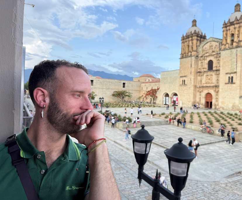 Andy (31), $375, LGBTQIA+, Non-smoker, No pets, and No children