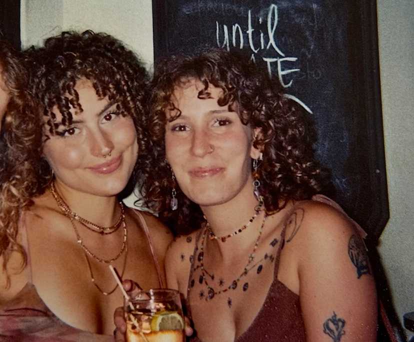 Lisa-Marie (23) and Lara (23), $450, Non-smoker, LGBTQIA+, No pets, and No children