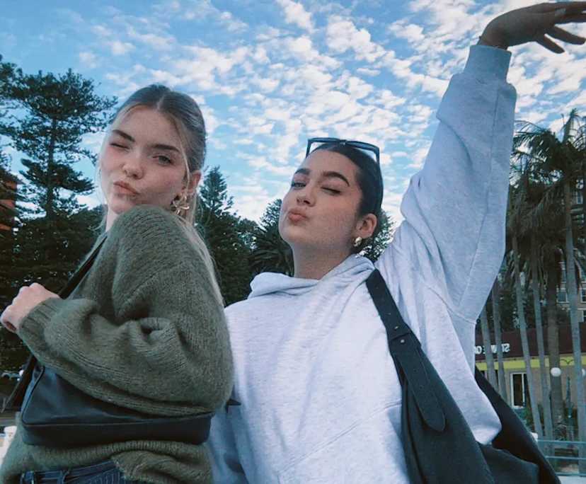 Louise & Inès