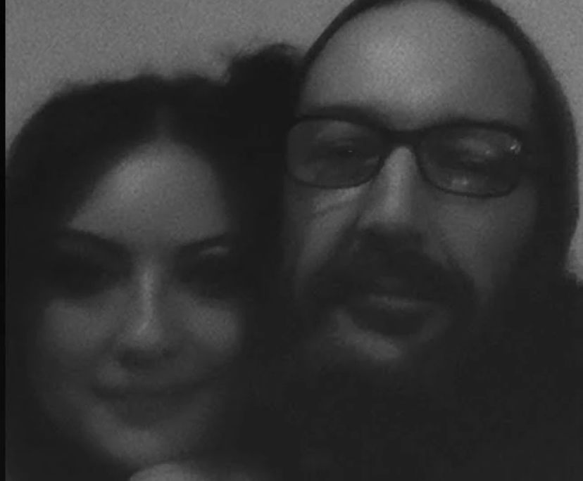 Jasmine (37) and Chris (47), $500, Non-smoker, No pets, and No children