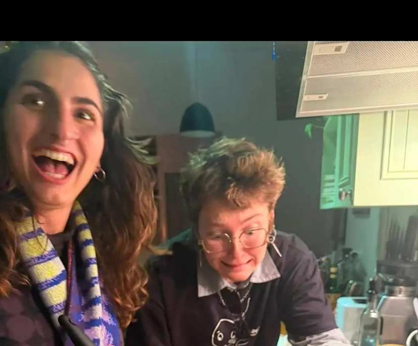 Anna (28) and Riley (26), $600, Non-smoker, No pets, No children, and LGBTQIA+