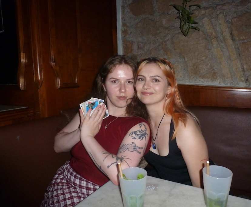 Iris (23) and Lauren (24), $600, LGBTQIA+, Non-smoker, No pets, and No children