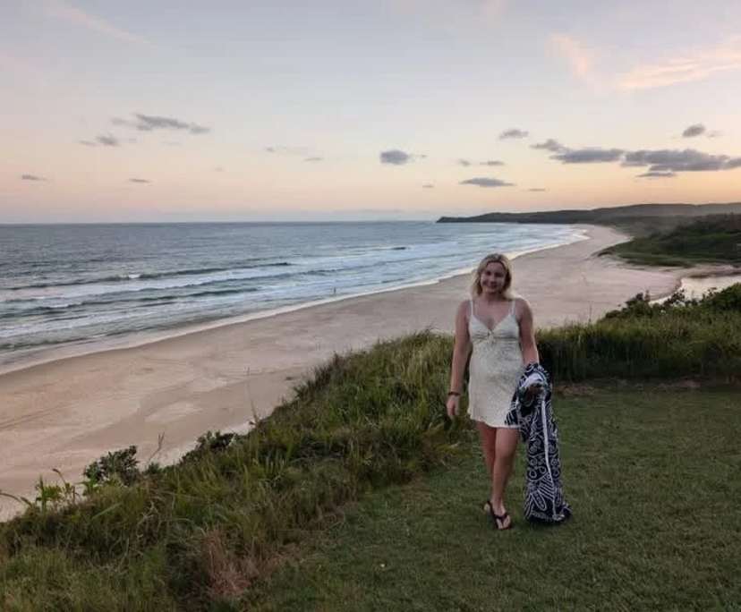 Chelsea (22), $250, Non-smoker, No pets, and No children