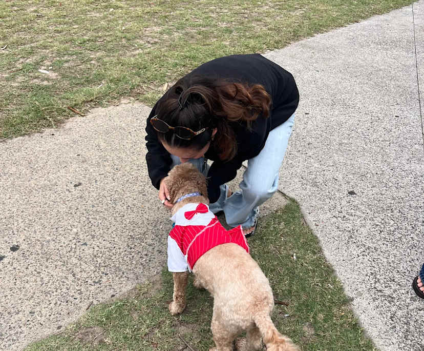 Jennette (29) and Rachel (28), $320, 