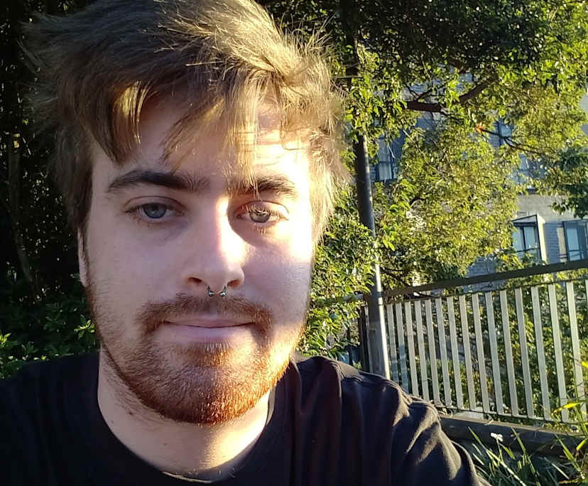 Eliot (23), $280, LGBTQIA+, Non-smoker, No pets, and No children