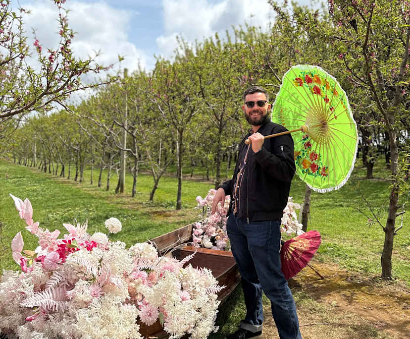 Stephen (27), $250, No pets, Non-smoker, and No children