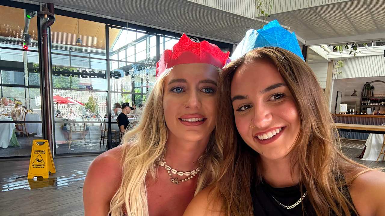 Courtney & Francesca