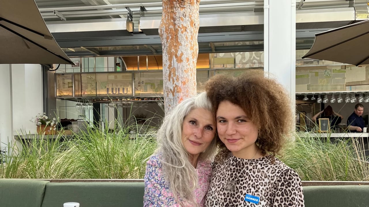 Lee Ivy Voisin & Esther Voisin