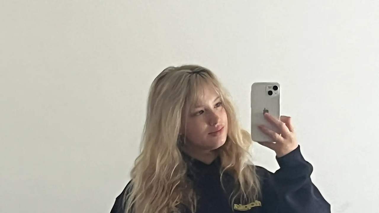 Hayley & Ella