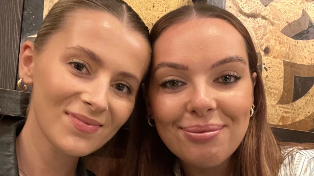 Rhiannon & Amy