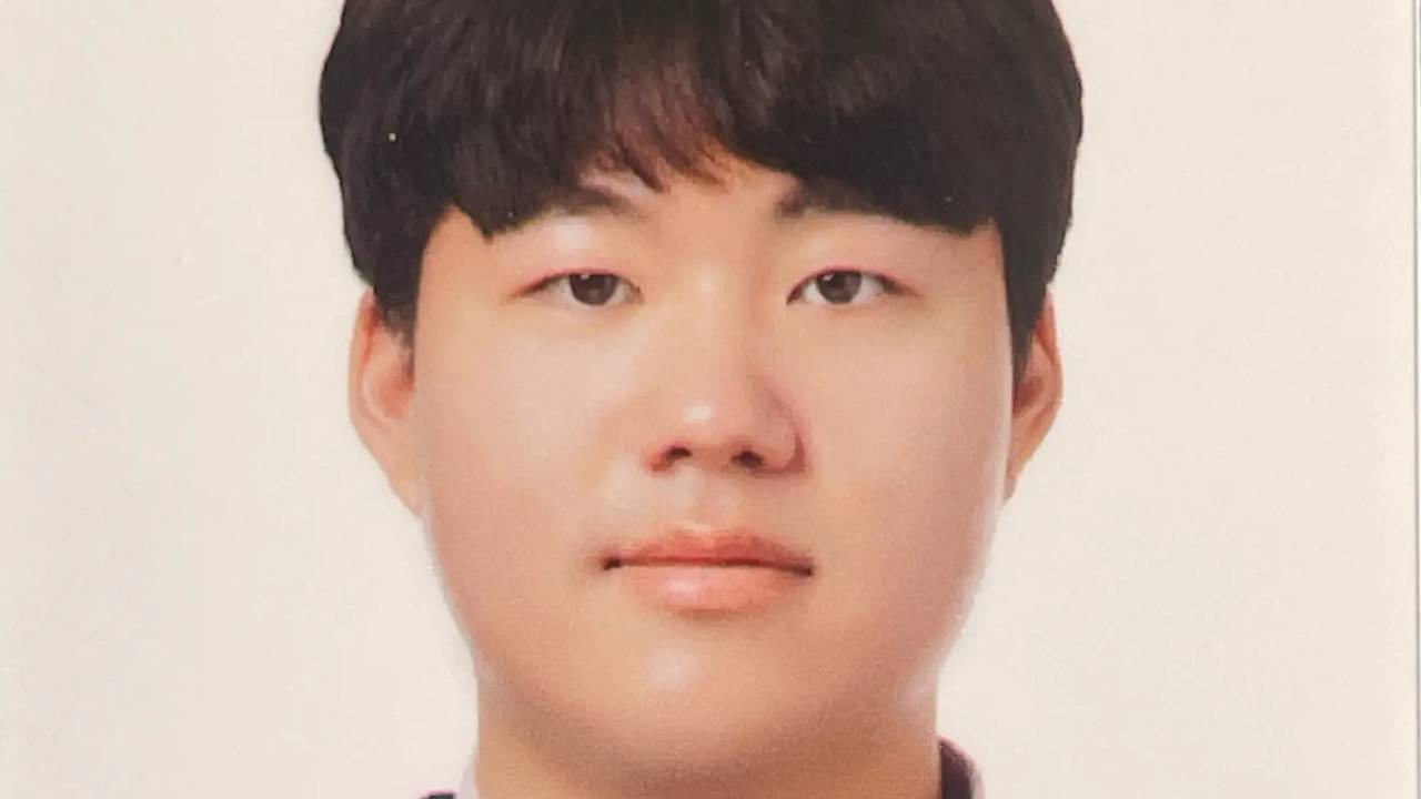 DONGYUN LEE