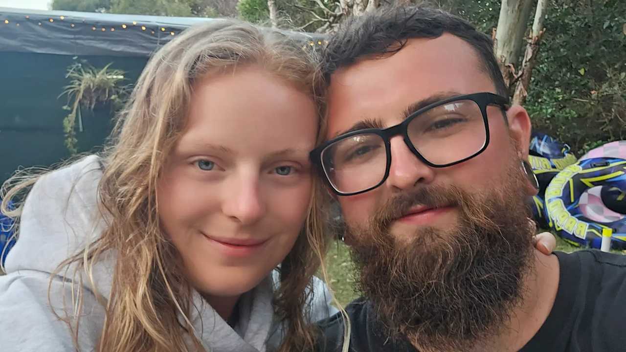 Abbey Murdock & Shaye Jenkins