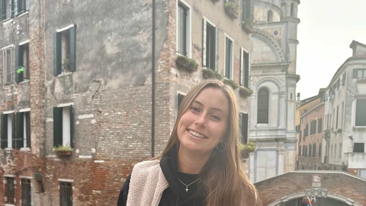 Zoe