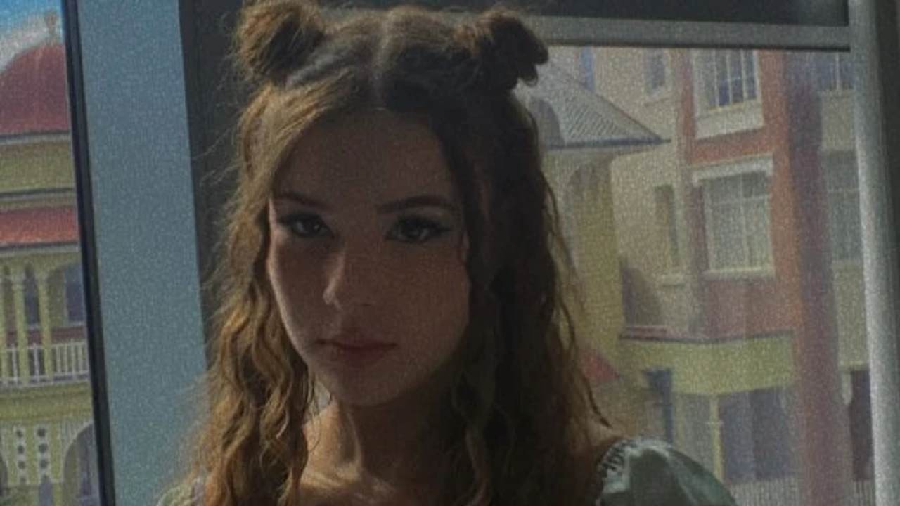 Ava