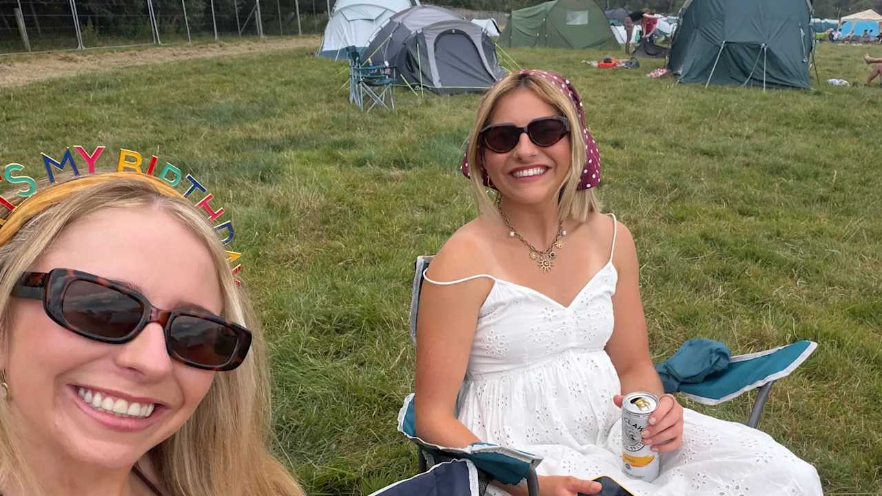 Niamh macnabb & Zara Macnabb