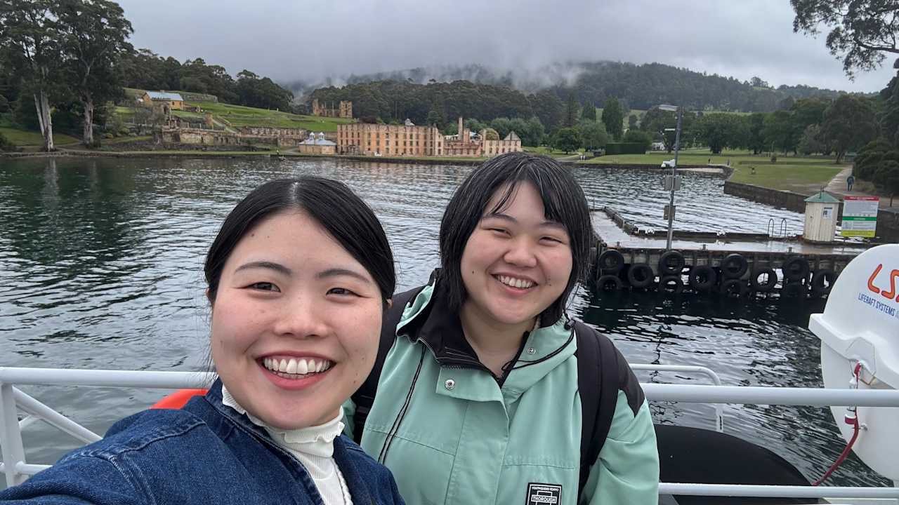 Ayami & Emma