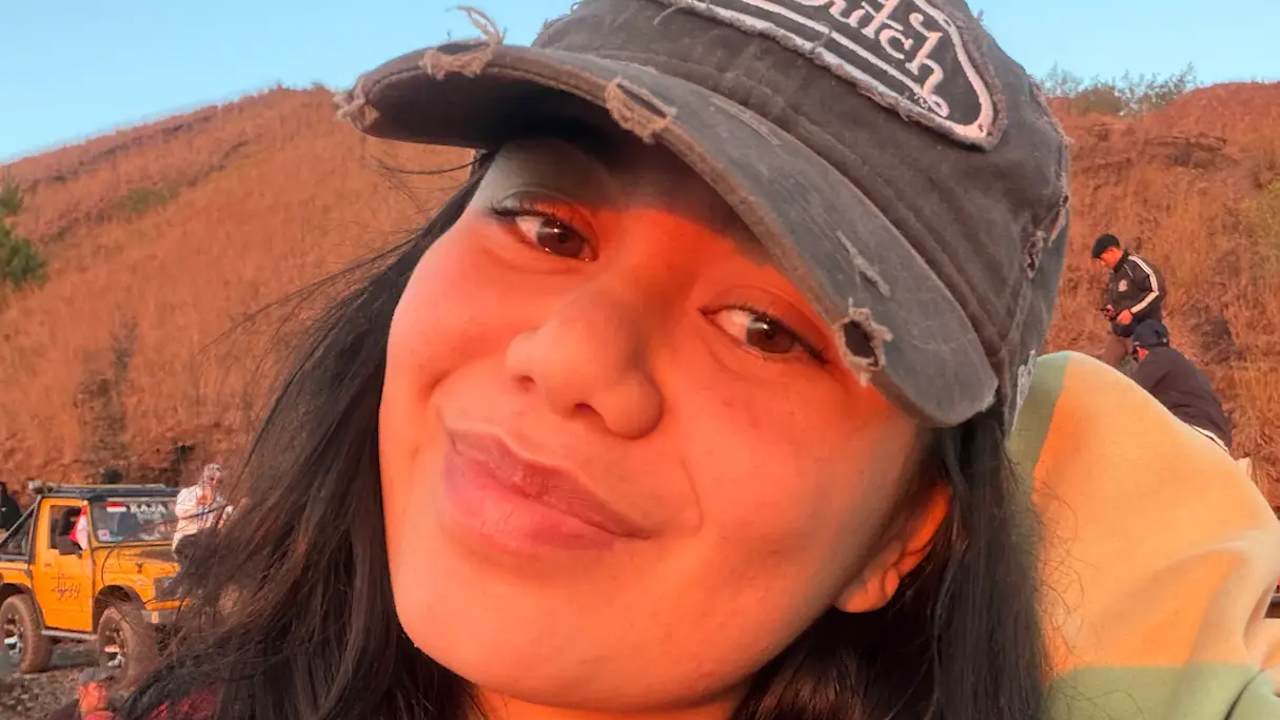 Ayzhia