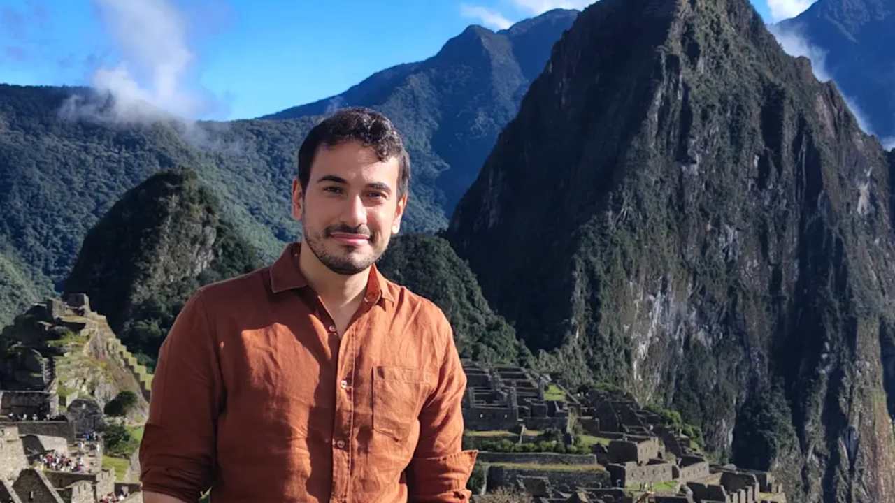 André