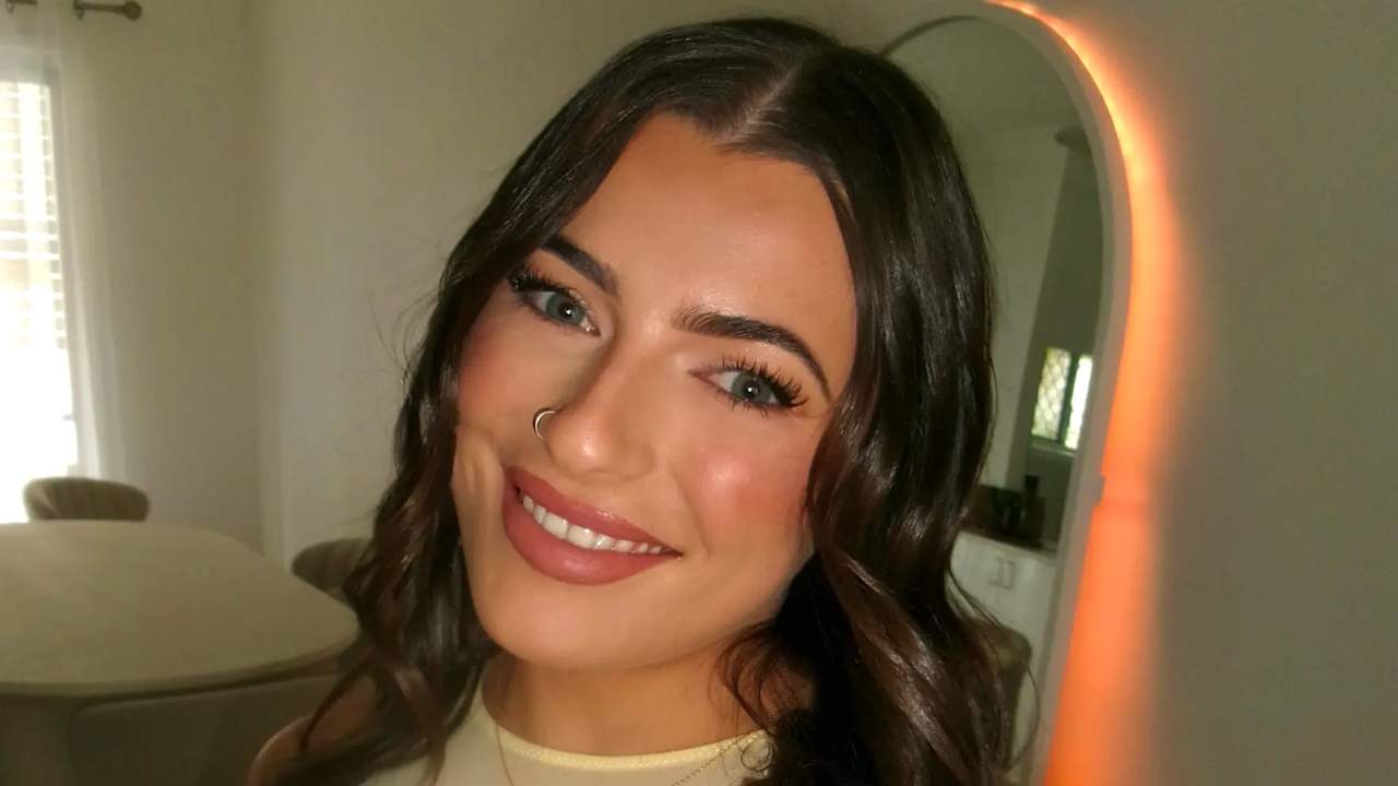 Mia