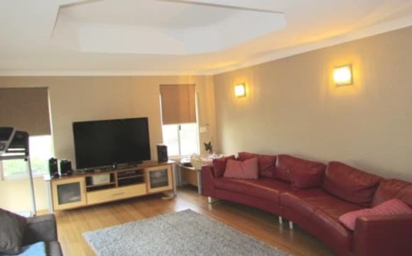 Room in a share house
