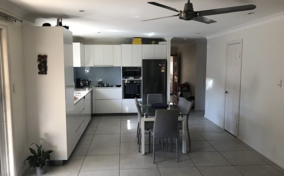 Broadbeach Broadbeach Waters Clear Island Waters Elanora 1 Other Share Accommodation Qld 4218 Qld 4218 Qld 4226 Qld 4221 Qld 4218 Flatmates Com Au