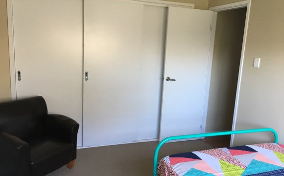 Camden South Rooms For Rent Students Nsw 2570