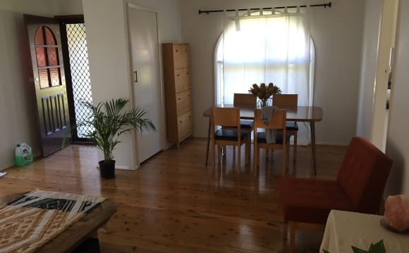Room in a share house