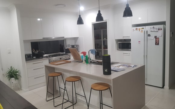 Room in a share house