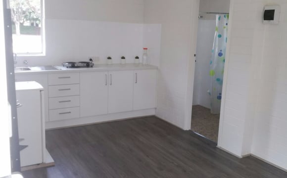 Whole property with 1 room for rent