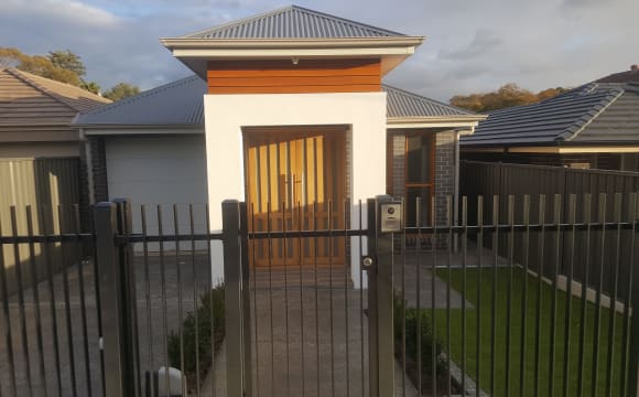 Room in a share house