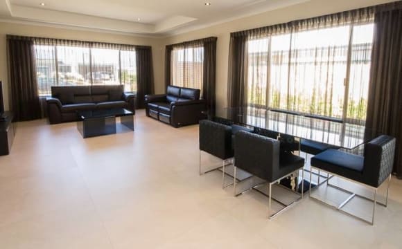 Room in a share house