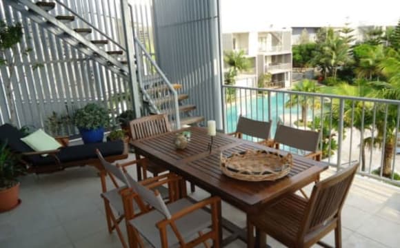 Furnished room in a flatshare