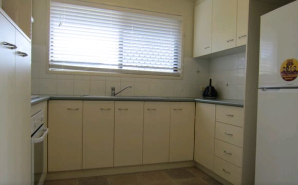 Room in a share house